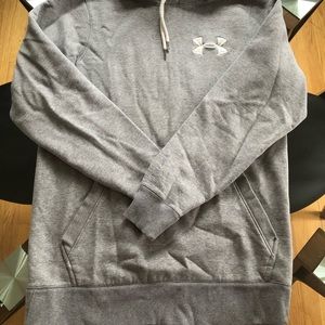 Men’s Under Armour Storm Sweatshirt.